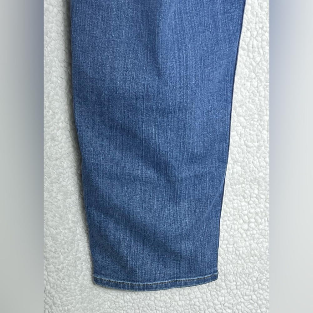 TWO LL Bean Jeans Mens 40x28 Blue BeanFlex Standard Fit Straight Leg Medium Wash - Picture 5 of 15